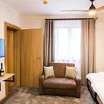 Affittacamere & Wellness Meridiana 4*